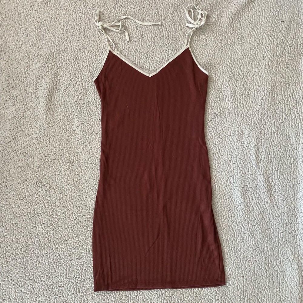Burgundy basic dress